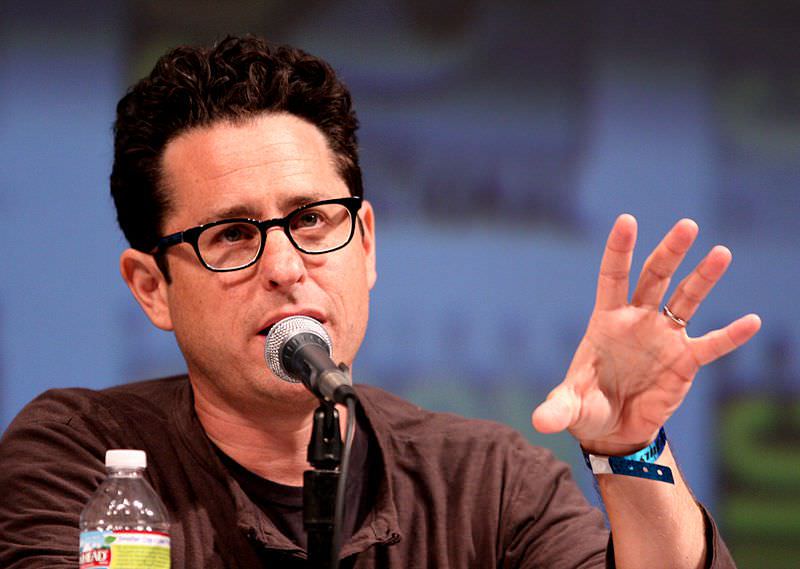 800px-J.J._Abrams_by_Gage_Skidmore.jpg