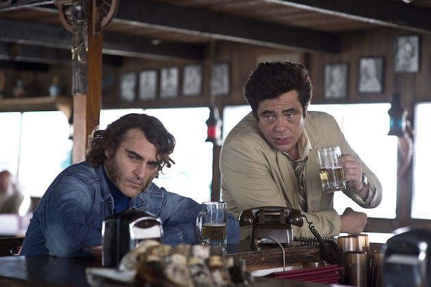 Doc and his attorney, Sancho Smilax, Esq (Benicio Del Toro). Courtesy Warner Bros. Pictures. 