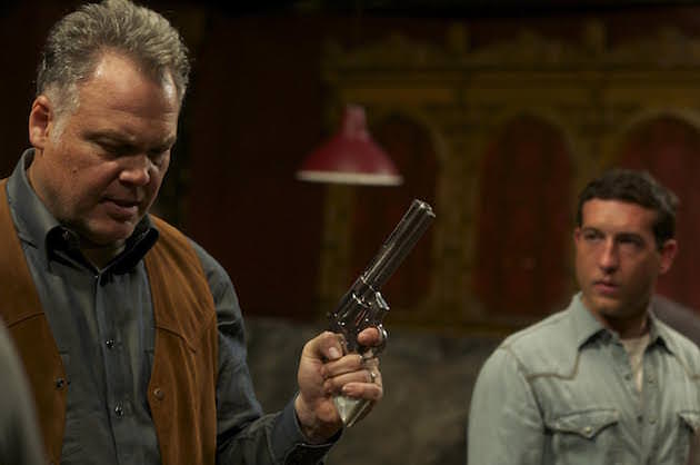 L-r: Vincent D'Onofrio and Chris Marquette.
