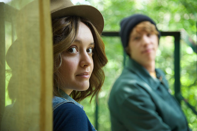 Olivia Cooke as "Rachel" and Thomas Mann as "Earl" in ME AND THE DYING GIRL. Photo by Anne Marie Fox. © 2015 Twentieth Century Fox Film Corporation All Rights Reserved