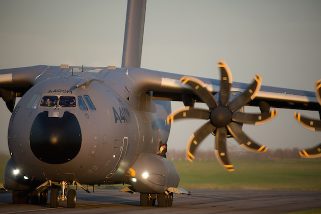 Tom Cruise as the Airbus prepares to take off. Paramount Pictures and Skydance Productions