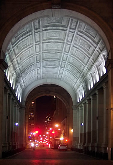 Municipal Building Arch in Manhattan. Photo by Inger Al Haosului 