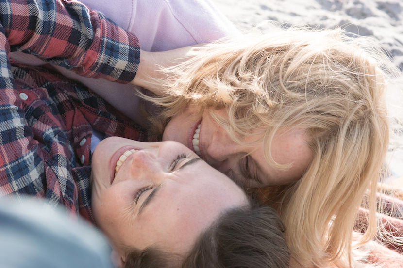 Laurel Hester (Julianne Moore, right) and Stacie Andree (Ellen Page, left) in FREEHELD. Photo Credit: Phil Caruso