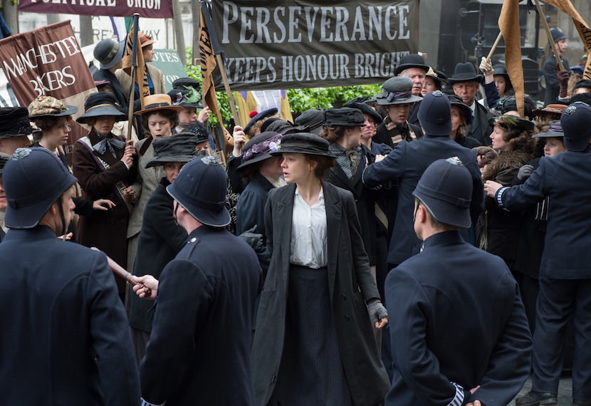 Carey Mulligan (center) stars as Maud Watts in director Sarah Gavron’s SUFFRAGETTE, a Focus Features release.  Credit : Steffan Hill / Focus Features