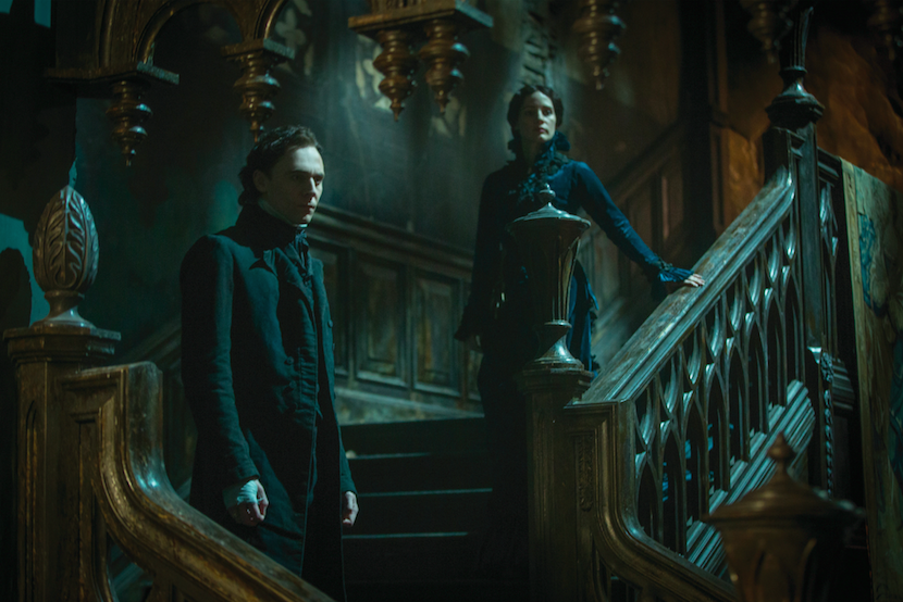 TOM HIDDLESTON as Sir Thomas Sharpe and JESSICA CHASTAIN as Lady Lucille Sharpe in Legendary Pictures' "Crimson Peak". Photo by Kerry Hayes. Courtesy Universal Pictures/Legendary