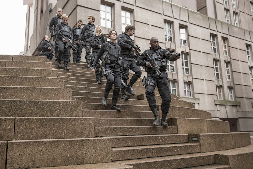 From left to right: Pollux (Elden Henson), Peeta Mellark (Josh Hutcherson), Castor (Wes Chatham), Finnick Odair (Sam Claflin), Cressida (Natalie Dormer), Katniss Everdeen (Jennifer Lawrence), Gale Hawthorne (Liam Hemsworth) and Boggs (Mahershala Ali) in THE HUNGER GAMES: MOCKINGJAY - PART 2. Photo Credit: Murray Close