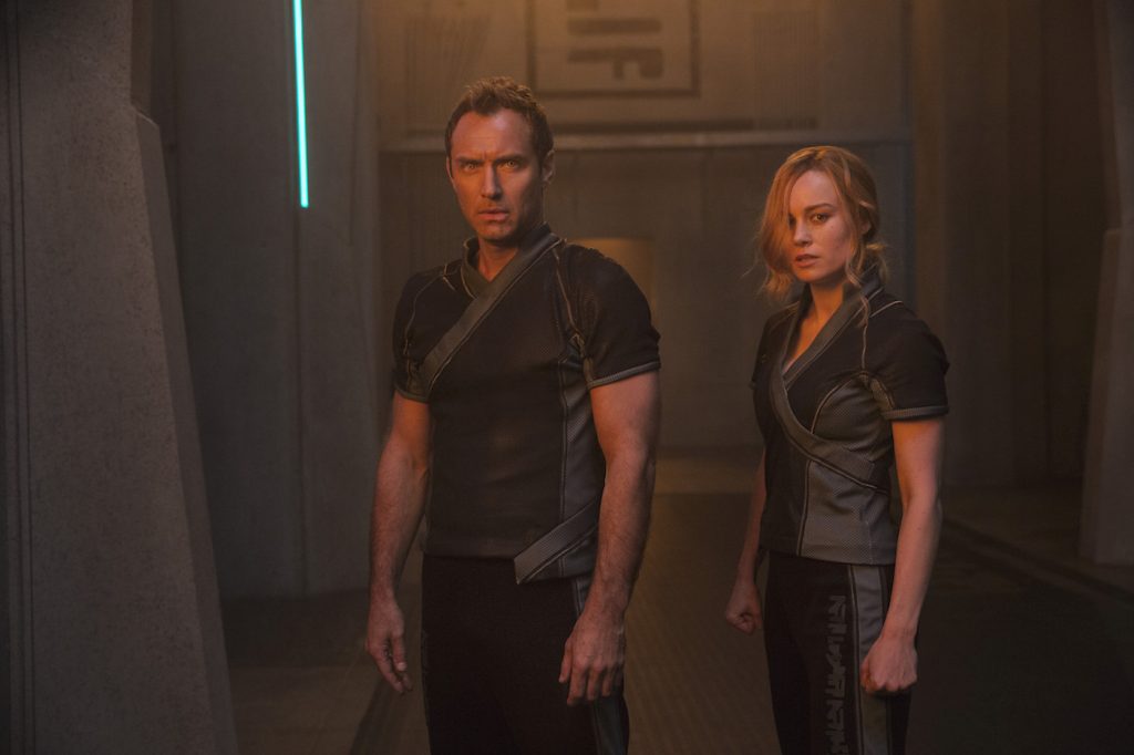 L to R: Leader of Starforce (Jude Law) and Carol Danvers/Captain Marvel (Brie Larson). Photo: Chuck Zlotnick .©Marvel Studios 2019