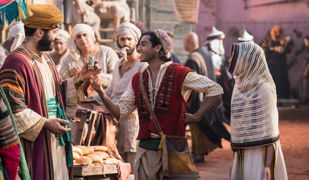 The Costumes in the Live Action 'Aladdin' Include Authentic Middle Eastern  References and Modern Day Streetwear Influences - Fashionista