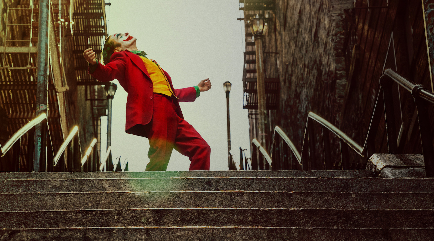 20 New Joker Images Reveal Arthur Fleck's Descent Into Madness - The 