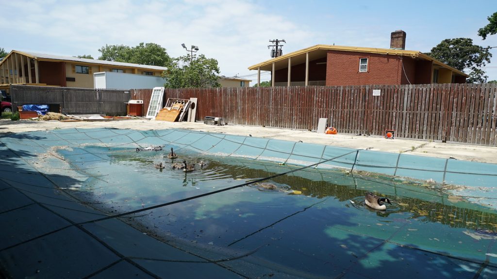 The Howard Johnson's Pool before. Courtesy Bob Shaw.