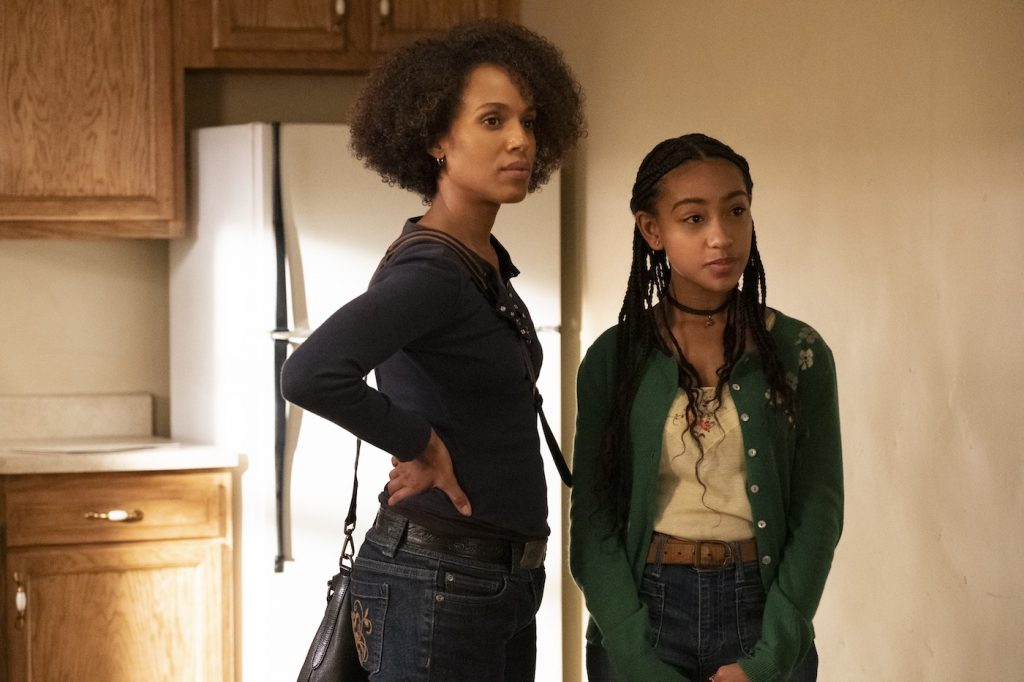 Mia (Kerry Washington) and Pearl (Lexi Underwood), shown. (Photo by: Erin Simkin/Hulu)