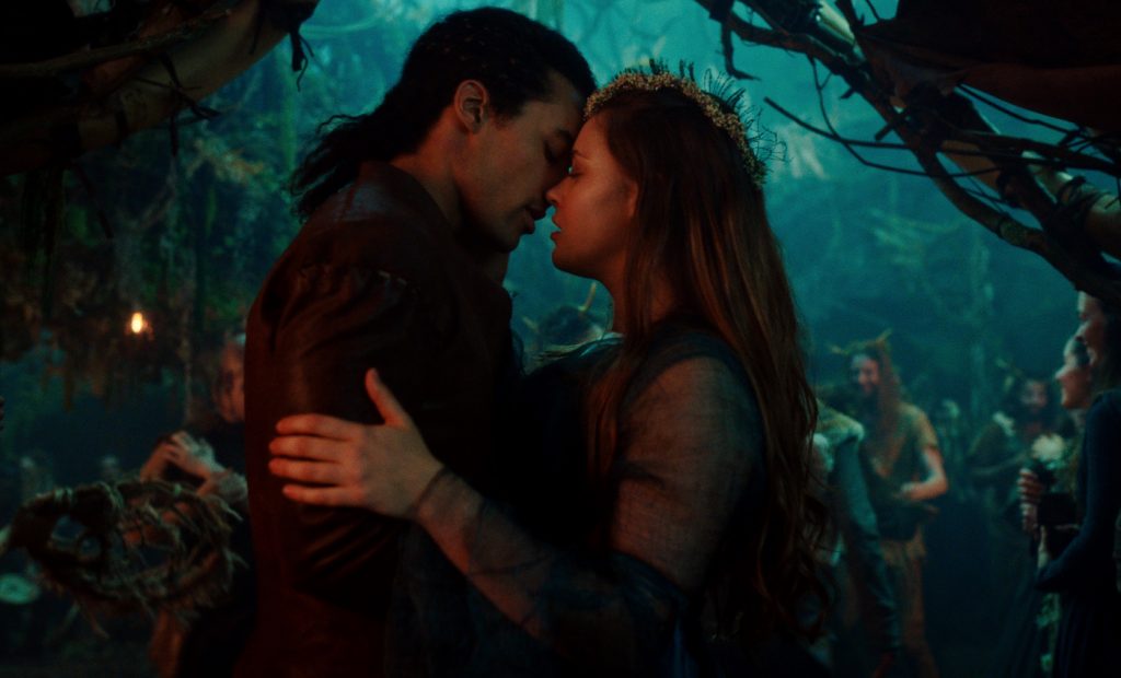 CURSED (L to R) DEVON TERRELL as ARTHUR and KATHERINE LANGFORD as NIMUE in episode 105 of CURSED Cr. COURTESY OF NETFLIX © 2020