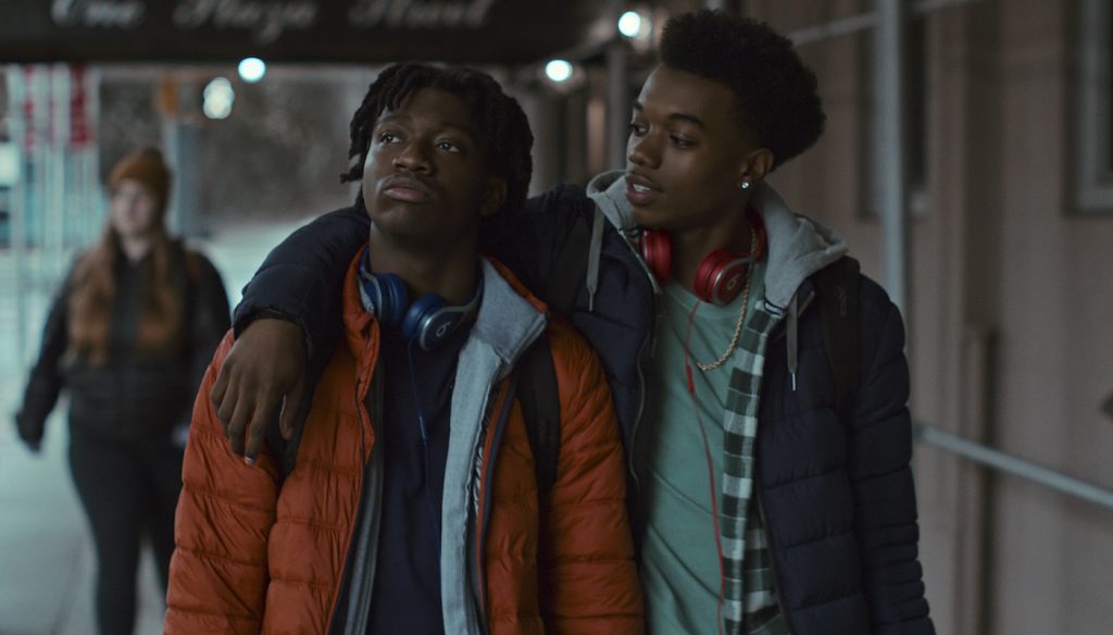 GRAND ARMY (L to R) JADEN JORDAN as OWEN WILLIAMS and MALIQ JOHNSON as JAYSON JACKSON in episode 101 of GRAND ARMY. Cr. COURTESY OF NETFLIX © 2020