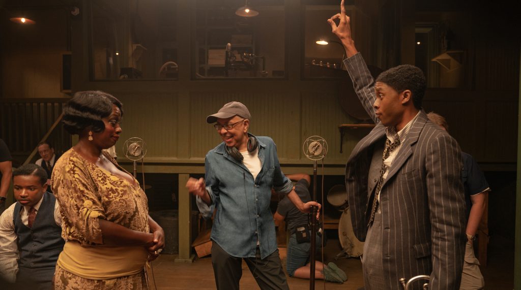 Ma Rainey's Black Bottom (2020): (L to R) Viola Davis as Ma Rainey, Director George C. Wolfe, and Chadwick Boseman as Levee. Cr. David Lee / Netflix