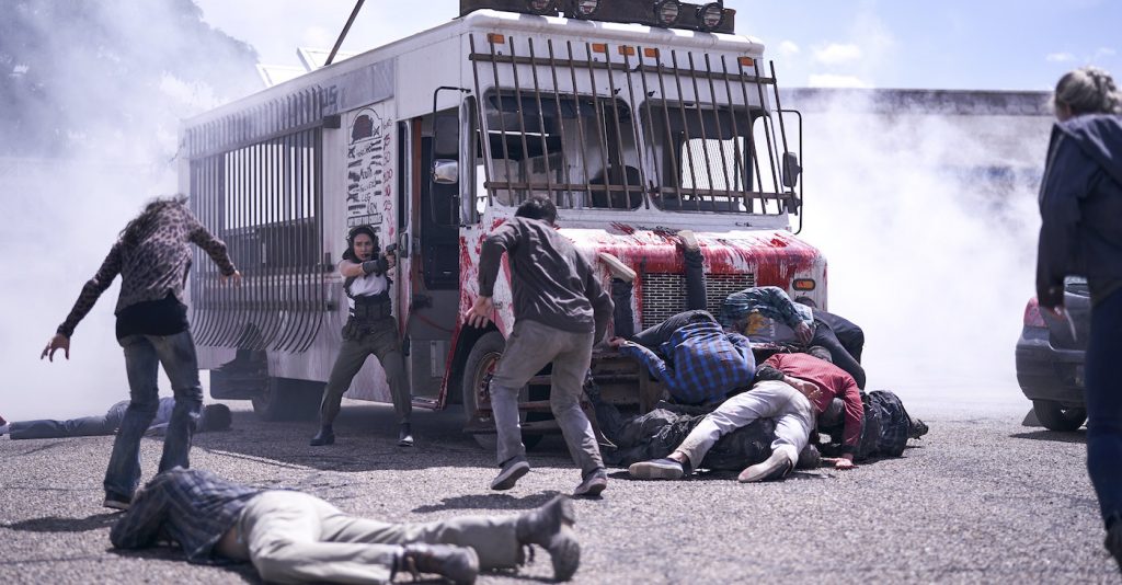 ARMY OF THE DEAD (L to R) ANA DE LA REGUERA as CRUZ in ARMY OF THE DEAD. Cr. CLAY ENOS/NETFLIX © 2021