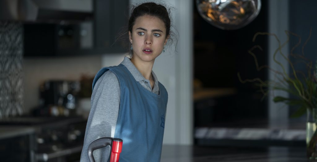 MAID (L to R) MARGARET QUALLEY as ALEX in episode 101 of MAID Cr. RICARDO HUBBS/NETFLIX © 2021