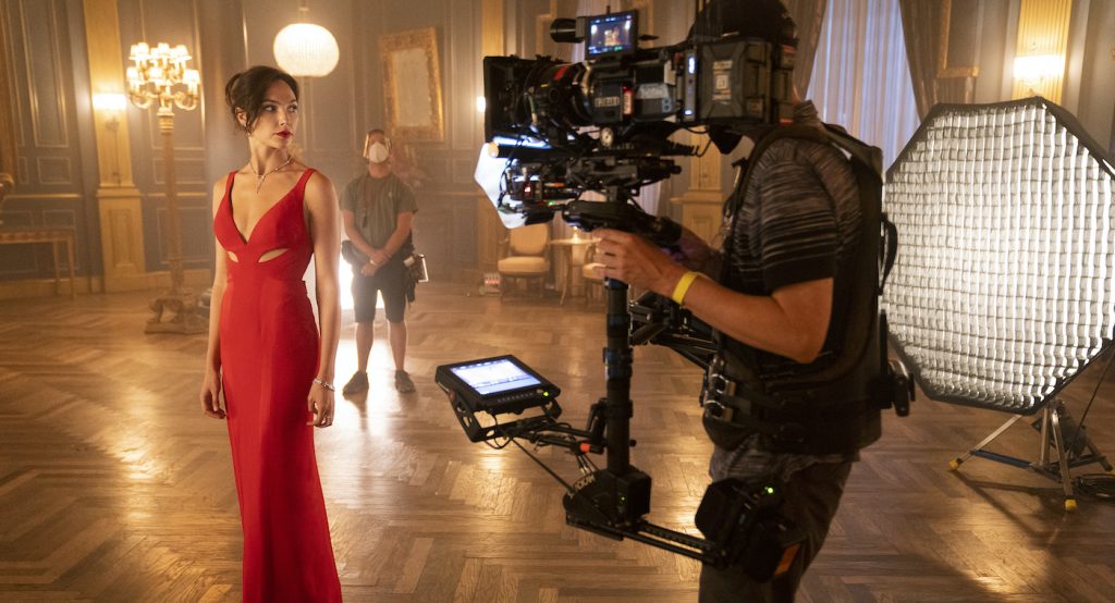Red Notice. (Pictured) Gal Gadot as The Bishop in Red Notice as seen on October 6, 2020. Cr. Frank Masi/Netflix © 2021