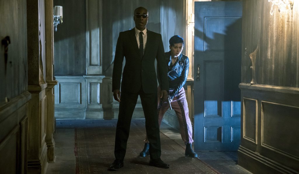 Caption: (L-r) YAHYA ABDUL-MATEEN II as Morpheus and JESSICA HENWICK as Bugs in Warner Bros. Pictures, Village Roadshow Pictures and Venus Castina Productions’ “THE MATRIX RESURRECTIONS,” a Warner Bros. Pictures release. Photo Credit: Murray Close