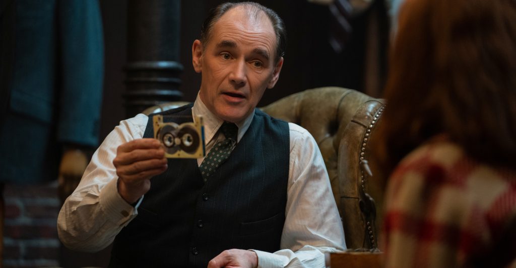 Mark Rylance stars as "Leonard" in director Graham Moore's THE OUTFIT, a Focus Features release. Courtesy of Nick Wall / Focus Features