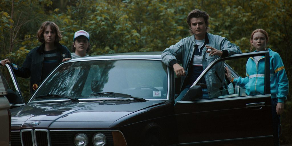 STRANGER THINGS. (L to R) Maya Hawke as Robin Buckley, Gaten Matarazzo as Dustin Henderson, Joe Keery as Steve Harrington, and Sadie Sink as Max Mayfield in STRANGER THINGS. Cr. Courtesy of Netflix © 2022