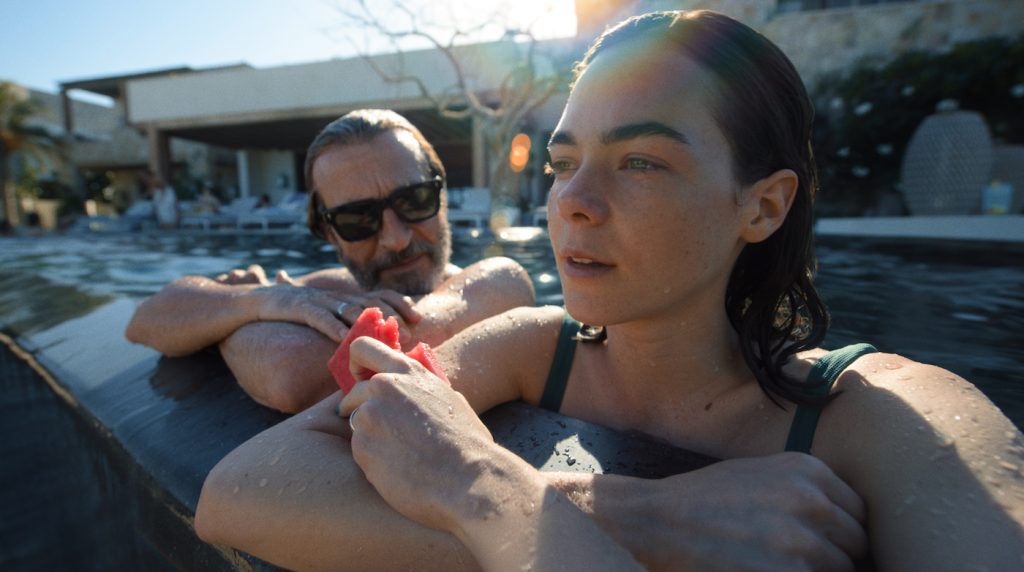 Bardo: False Chronicle of a Handful of Truths (2022). (L-R) Daniel Gim»nez Cacho as Silverio and Ximena Lamadrid as Camila. Cr. Limbo Films, S. De R.L. de C.V. Courtesy of Netflix