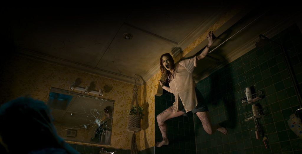 Caption: ALYSSA SUTHERLAND as Ellie in New Line Cinema’s horror film “EVIL DEAD RISE,” a Warner Bros. Pictures release. Photo Credit: Courtesy of Warner Bros. Pictures